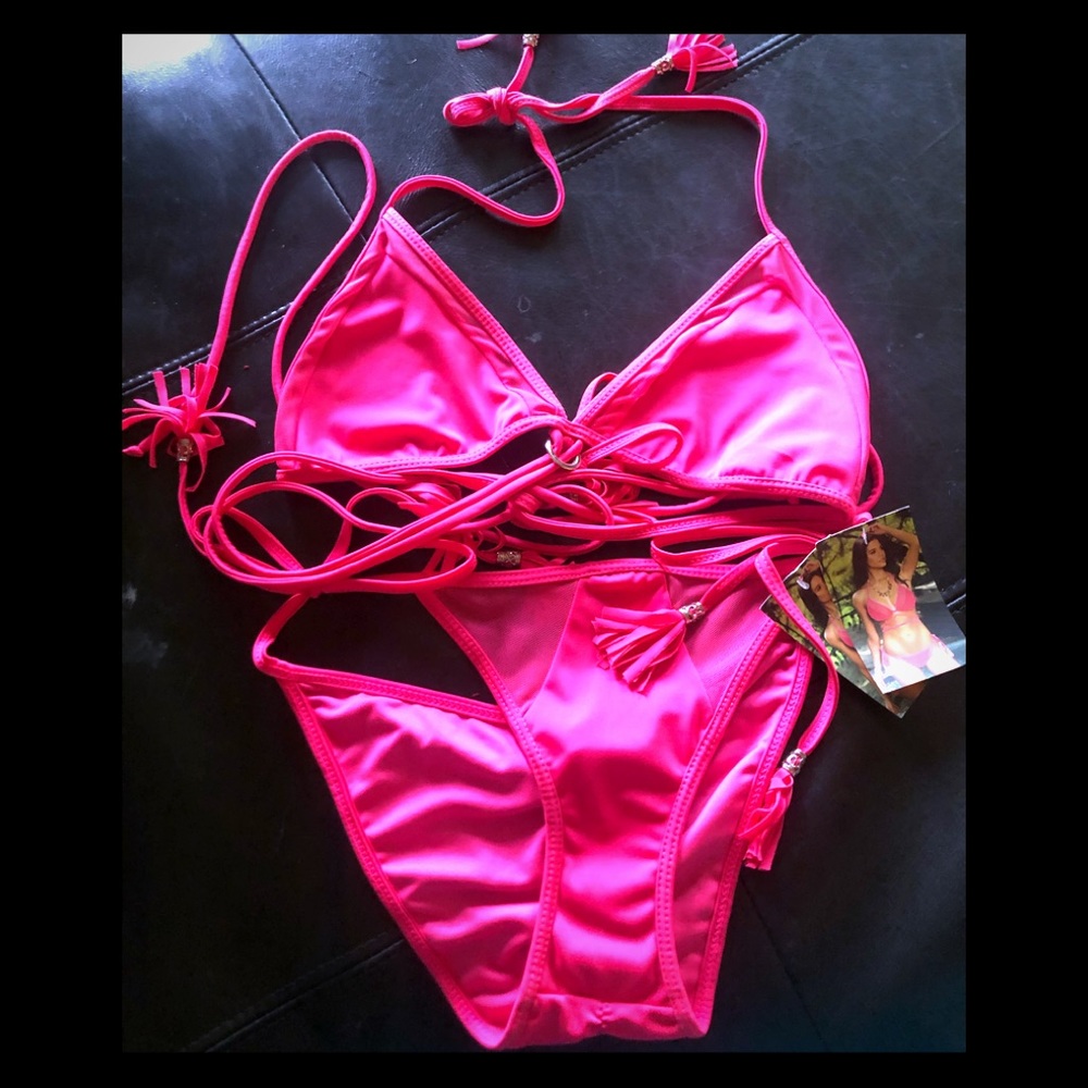 Siren hot pink bikini